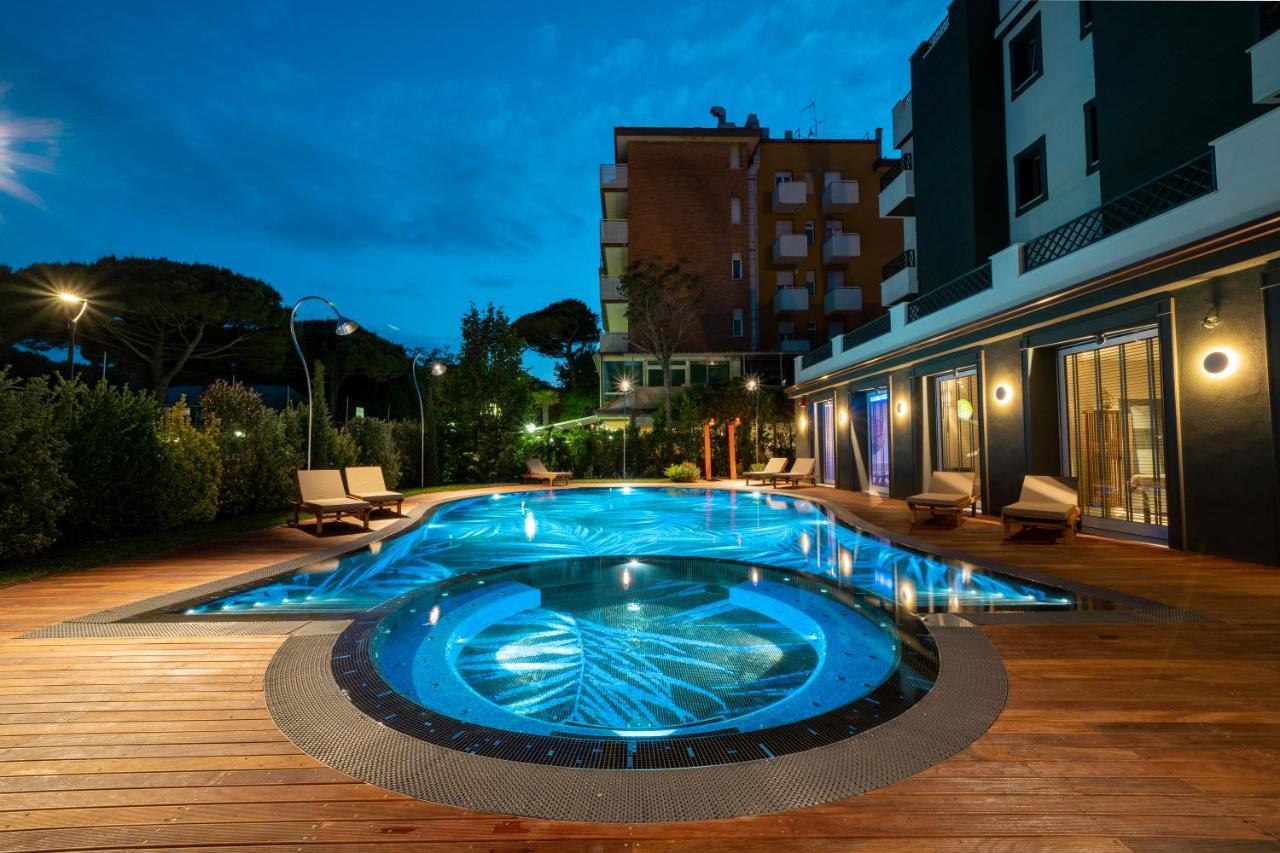Brasil Seaview Hotel Milano Marittima Exterior photo