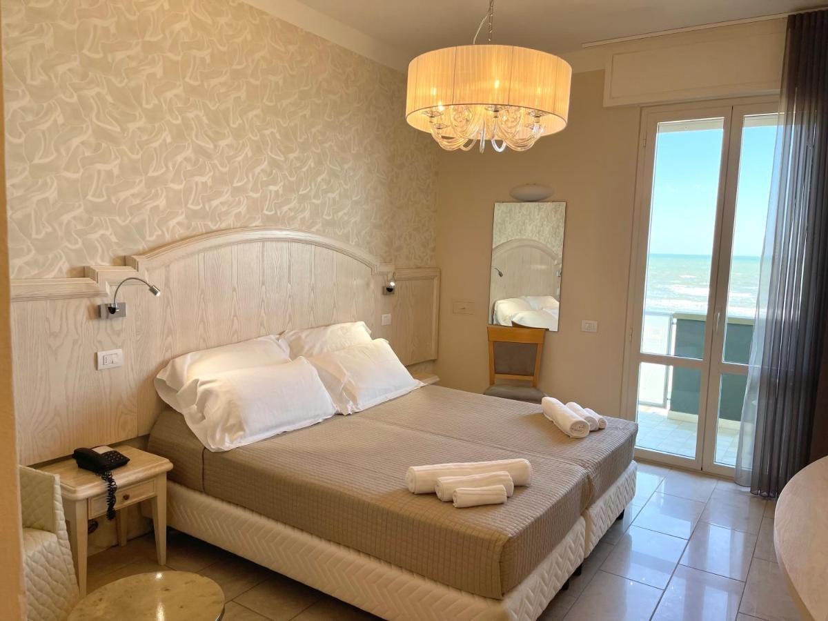 Brasil Seaview Hotel Milano Marittima Exterior photo